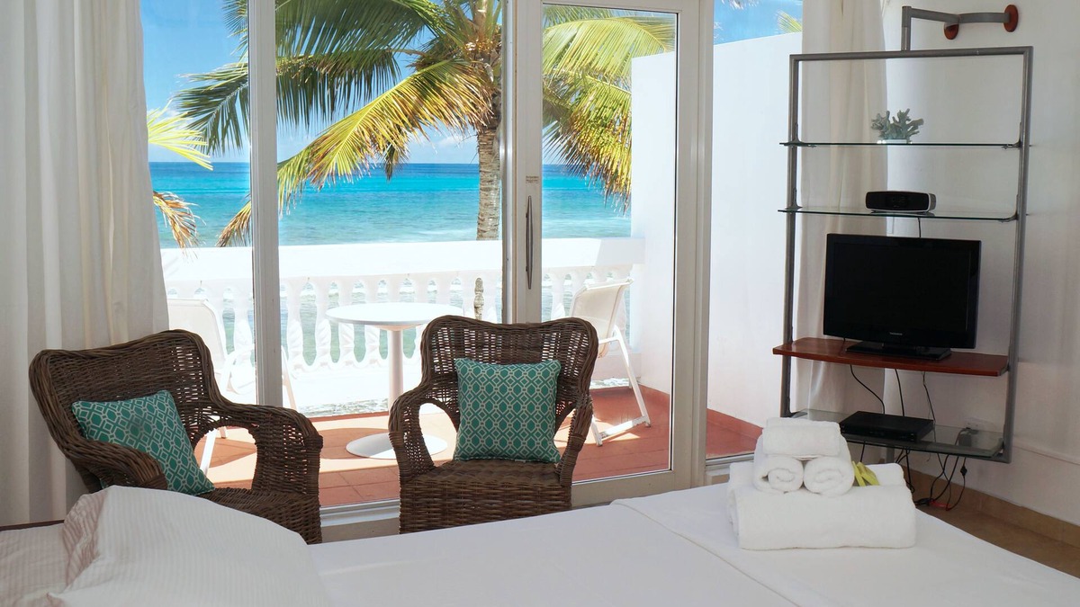 Bravos de Boston Hotel | Bravo Beach Hotel