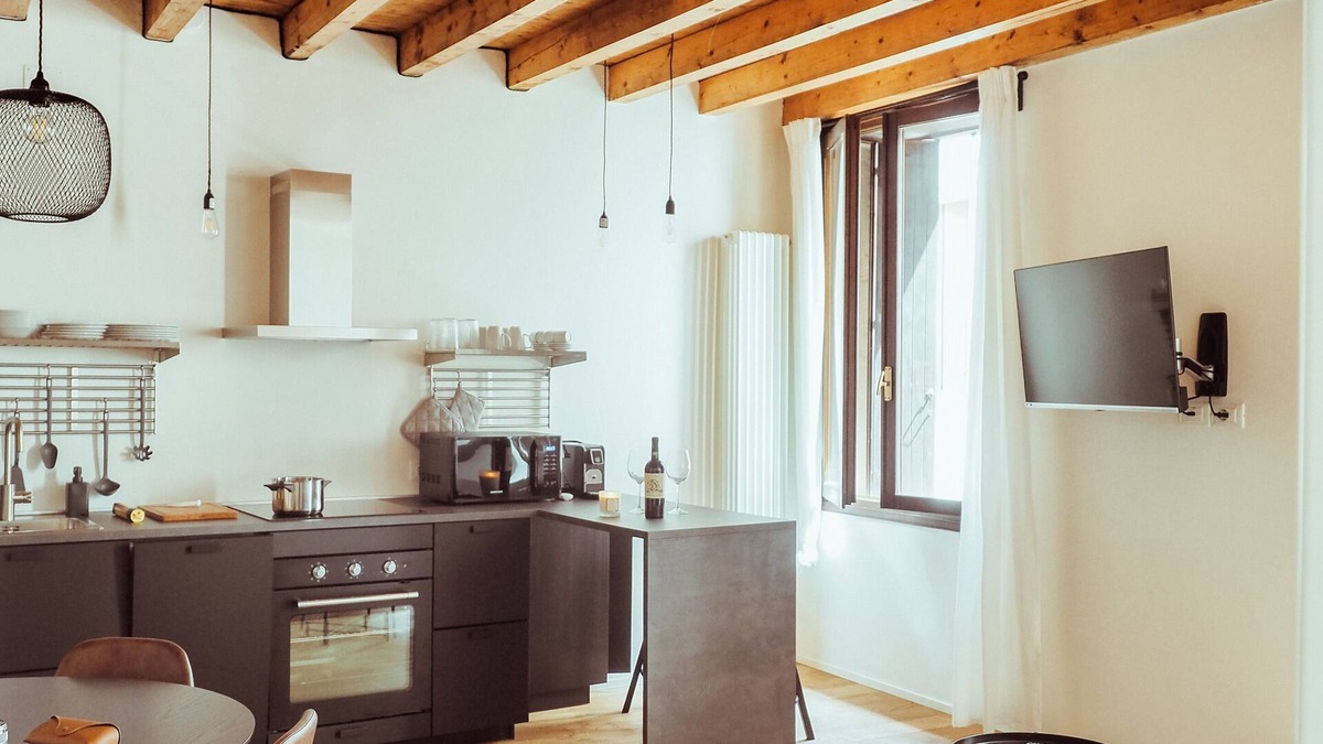 Vicenza Apartment | BRE Apartments - Magellan