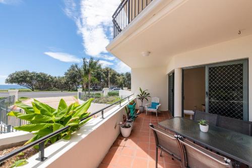 Yamba Apartment | Breakers Unit 1 3 - LJHooker Yamba