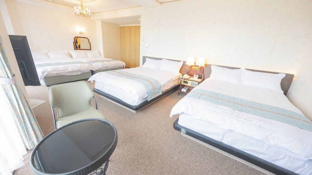 Sanmu Hotel | Breakfast included Accommodates up to 8 people /Sanmu Chiba