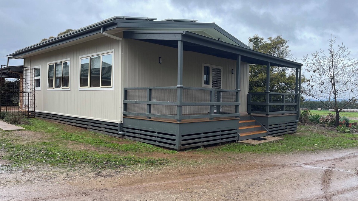 Glenellen House | Breathe Deep. Wander Freely. Stay on the Farm