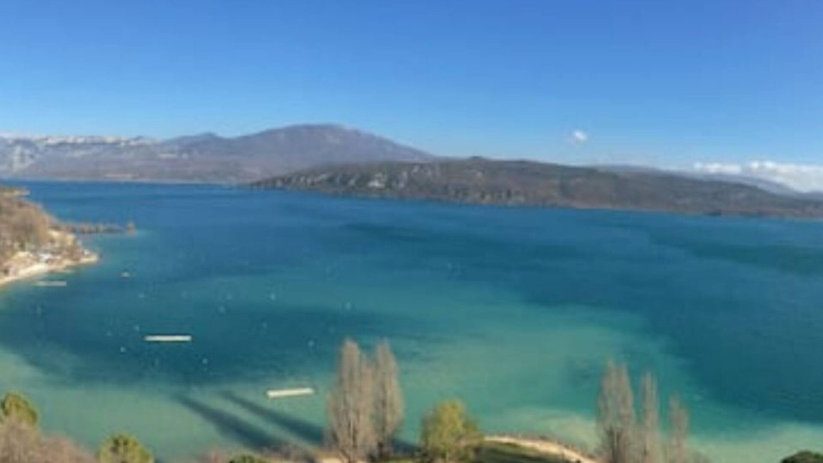 Sainte-Croix-du-Verdon House | Breathtaking view of the lake. La View" house