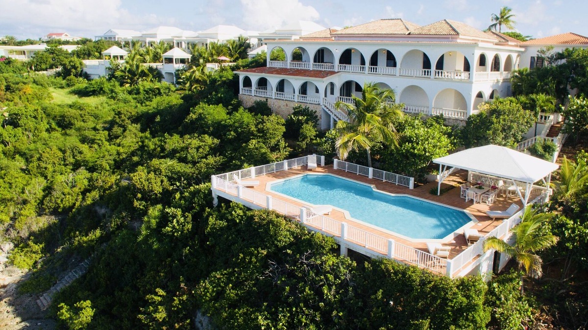 Island Harbour Villa | Breathtaking Shoal Bay Villa