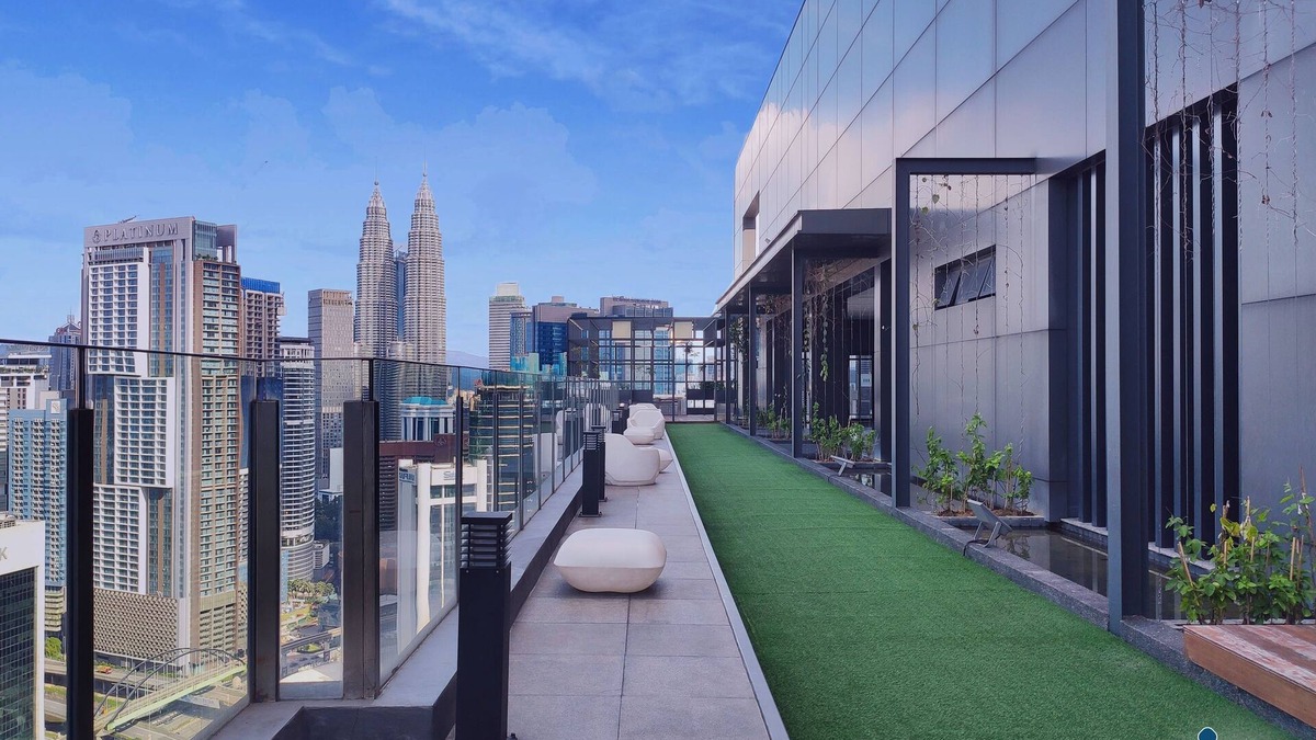 Medan Tuanku Apartment | Breathtaking City Skyline Views in Kuala Lumpur