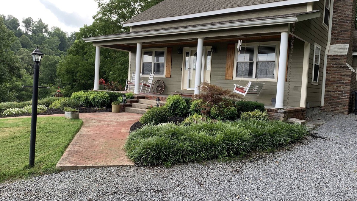 Beechgrove House | Breathtaking Country Paradise with hot tub where you can unplug in nature