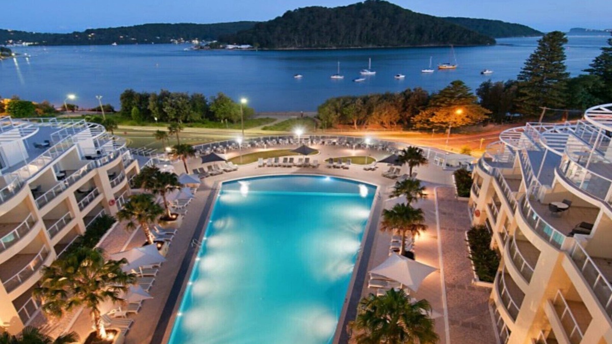 Ettalong Beach House | BREATHTAKING - ETTALONG BEACH RESORT