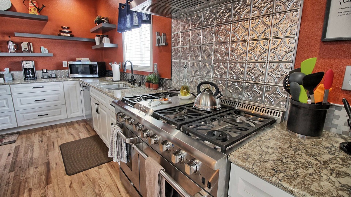 Eagle House | Breathtaking features near the heart of downtown Eagle Idaho!