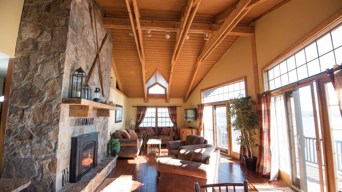 North Lake George Condo | Breathtaking Mountain Views Surround New Lakefront Condo