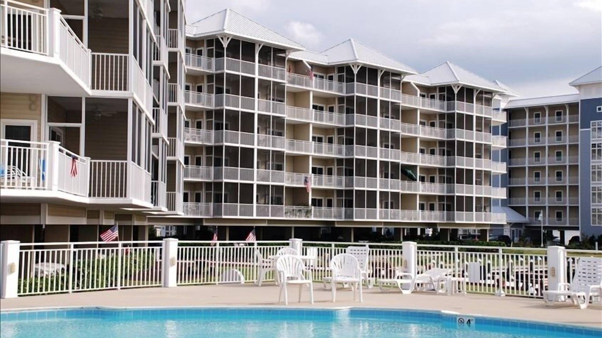Crisfield Condo | Breathtaking Penthouse Waterfront Condo with Wrap Around Balcony and Boat Slip