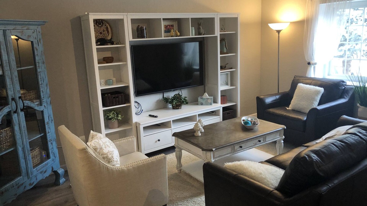 Centennial House | Breathtaking, updated 3 BR/2 BA Home Near Cherry Creek & Quincy Reservoirs
