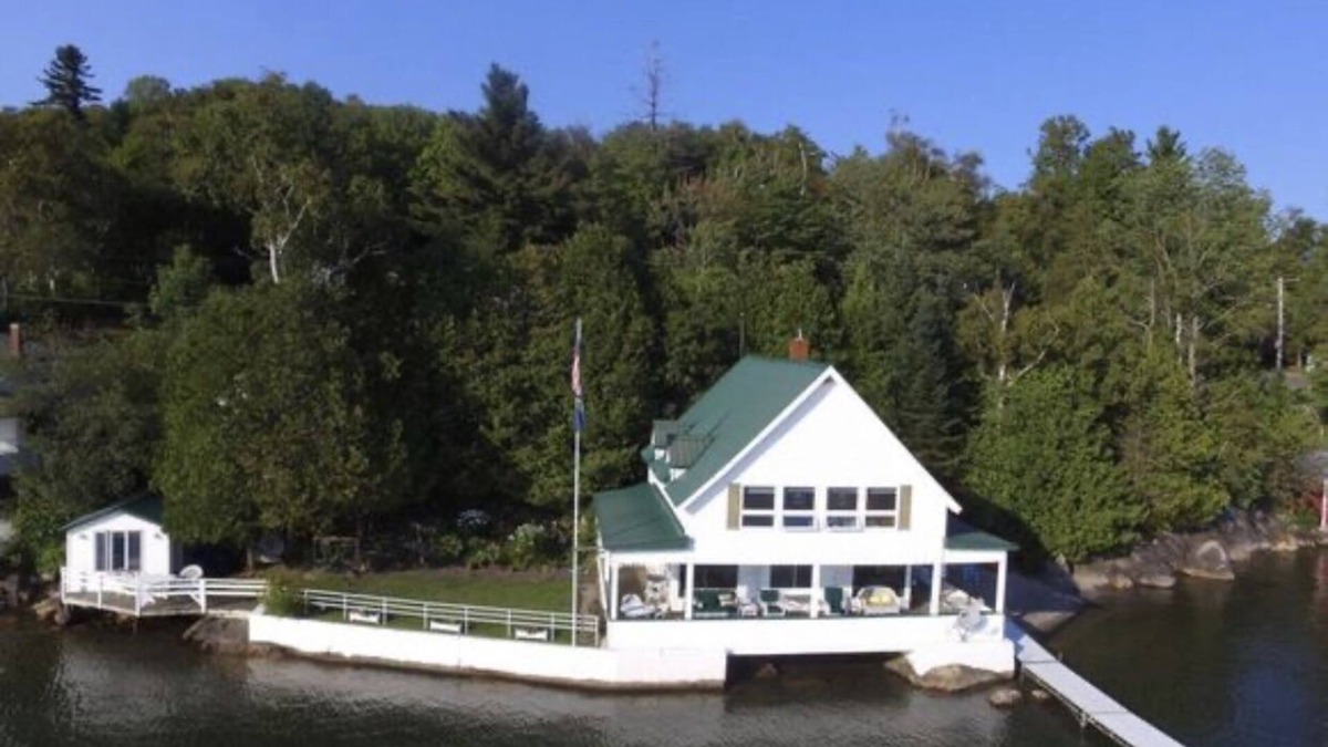 Westmore House | Breathtaking views from The Lions Den