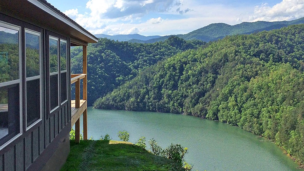 Bryson City Cabin | Breathtaking Views of Mountains & Lake - Peaceful Haven - Fragrance Free