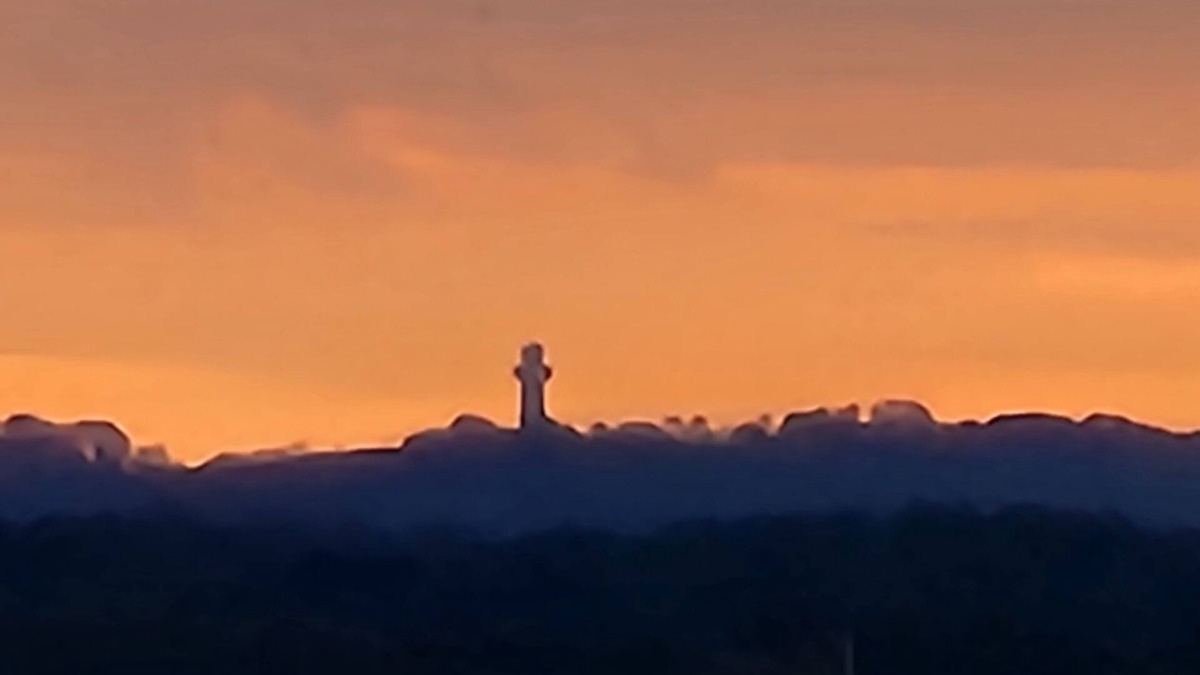 Carbondale Cabin | Breathtaking views of Bald Knob Cross, just 2 minutes from Walkers Bluff Casino!