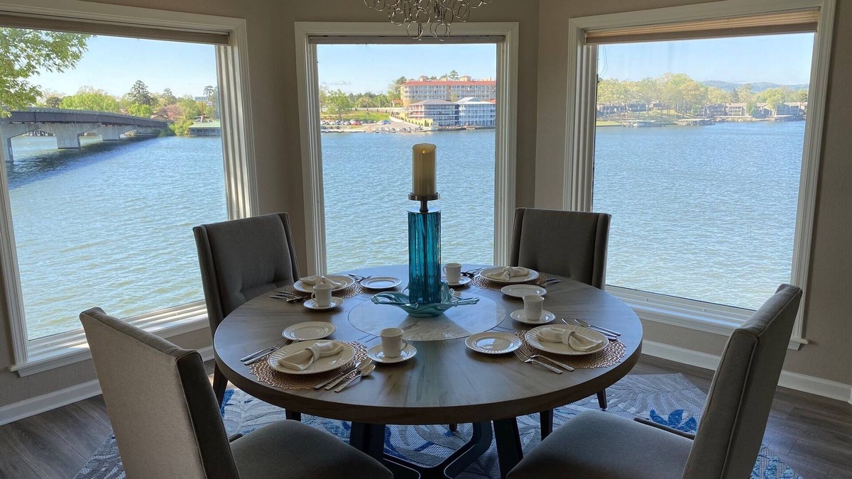 Lake Hamilton Condo | Breathtaking views of Lake Hamilton - 2 Bedroom 2 Bathroom Gated Lakefront Condo