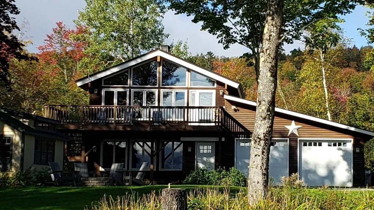 Chittenden House | Breathtaking Views & Walking Distance to the Fabulous Mountain Top Inn Resort