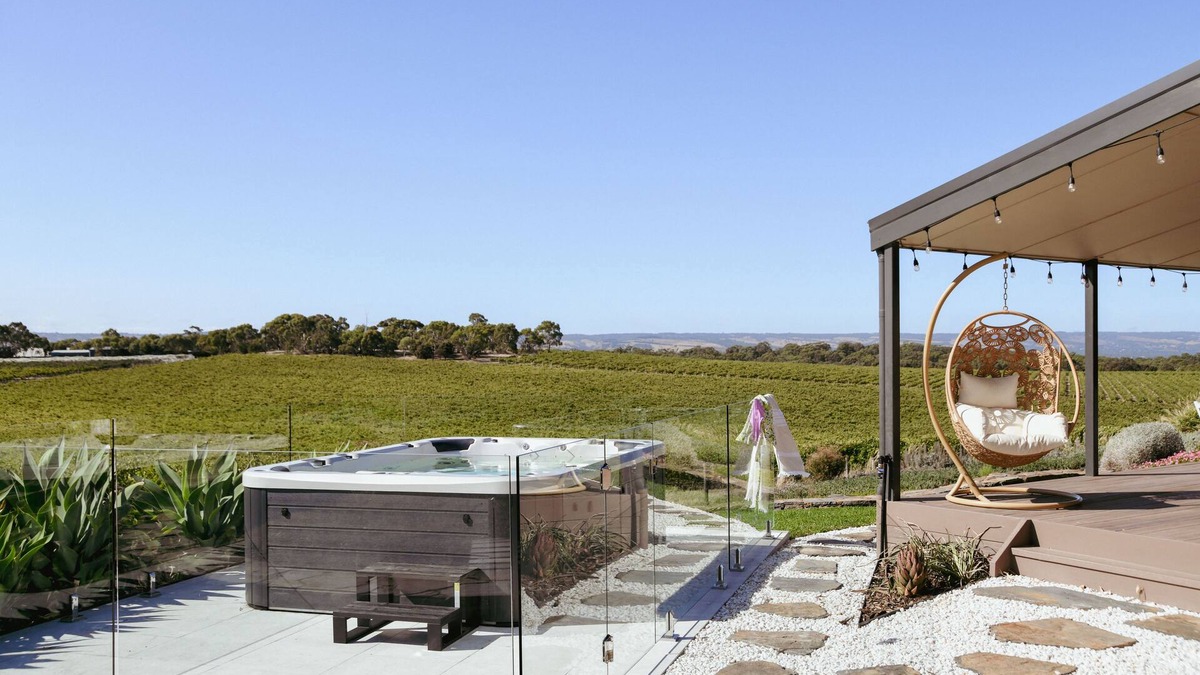 McLaren Vale House | Breathtaking vineyard views