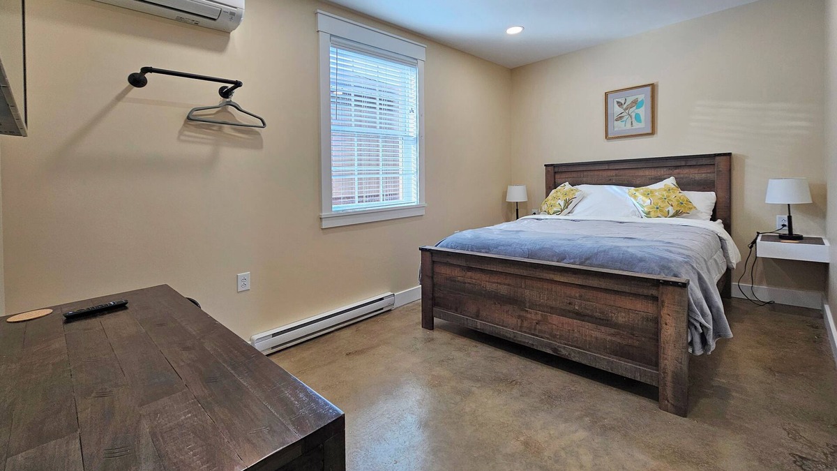 Grove City Apartment | Breckenridge Suites #4 - Deluxe Queen Suite with Separate Living Room