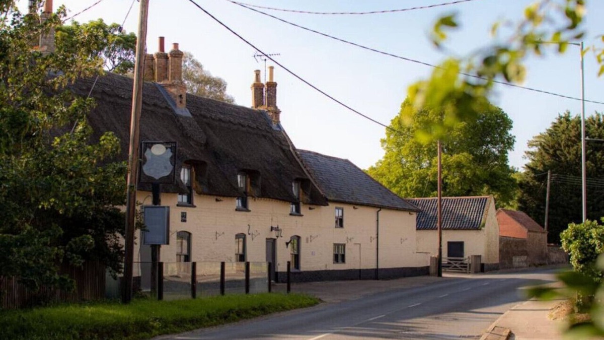 Hockwold cum Wilton House | Breckland Thatched Cottage