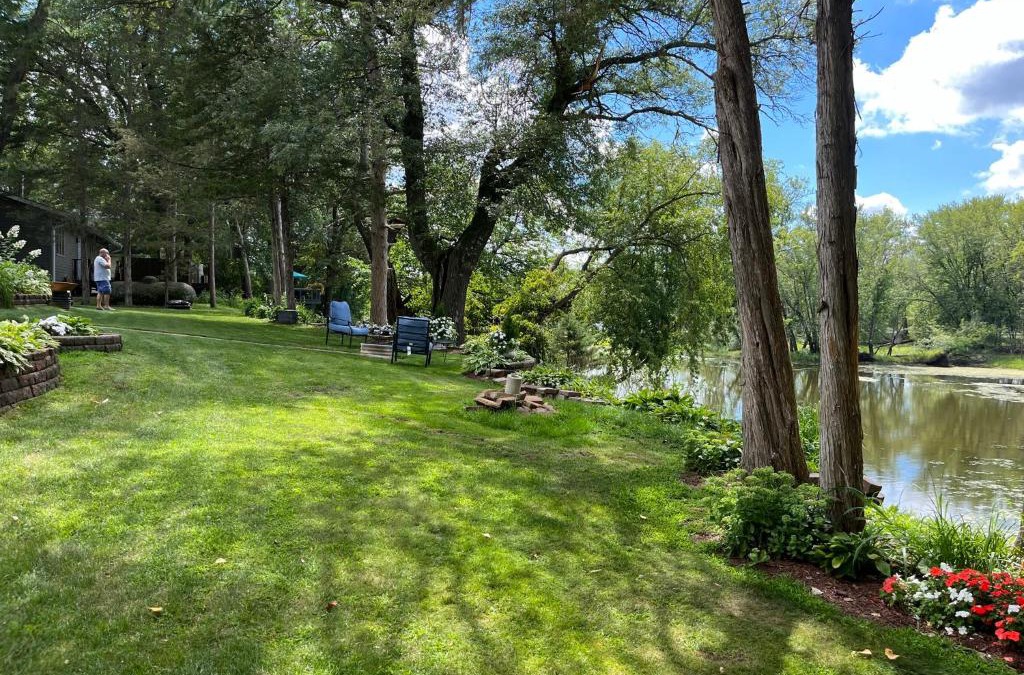 Wisconsin Dells House | Breezeway Bay - Waterfront Full House