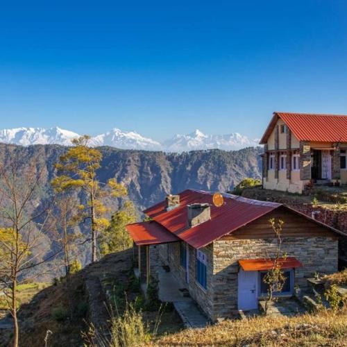 Binsar Apartment | Breezy Affair -Binsar View Boutique Room