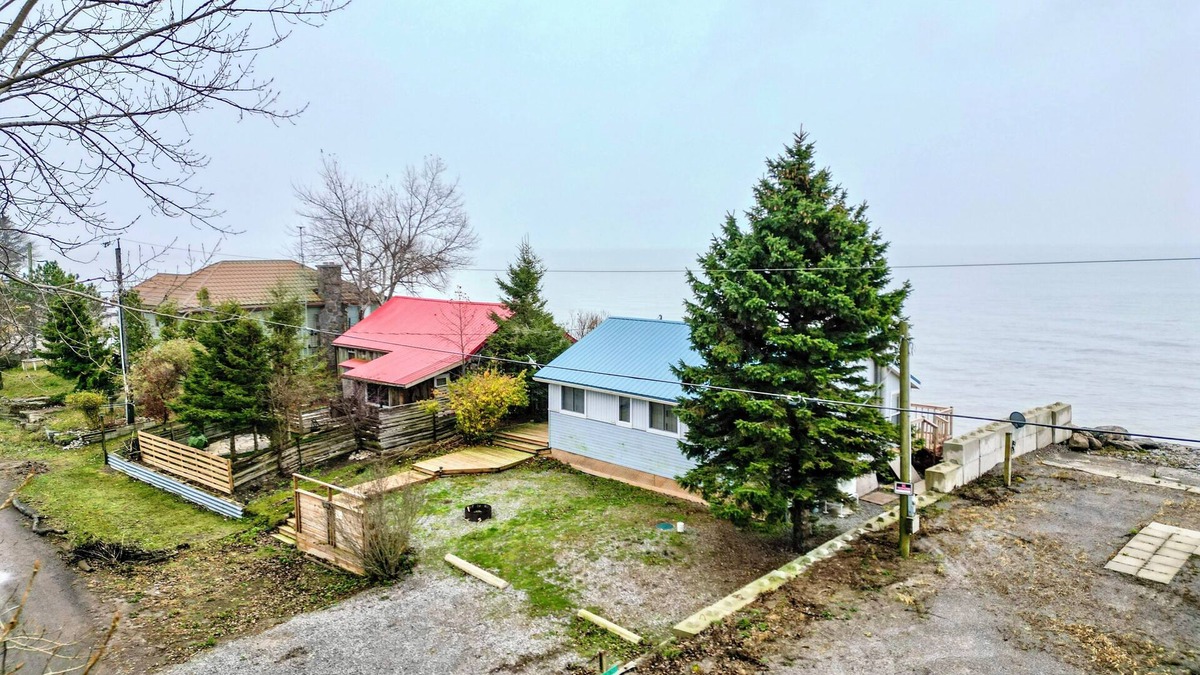 Long Point Cabin | Breezy Blue Hideaway