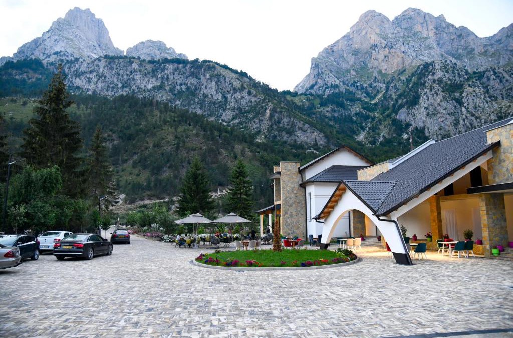 Valbone Hotel | Breezy Hotel