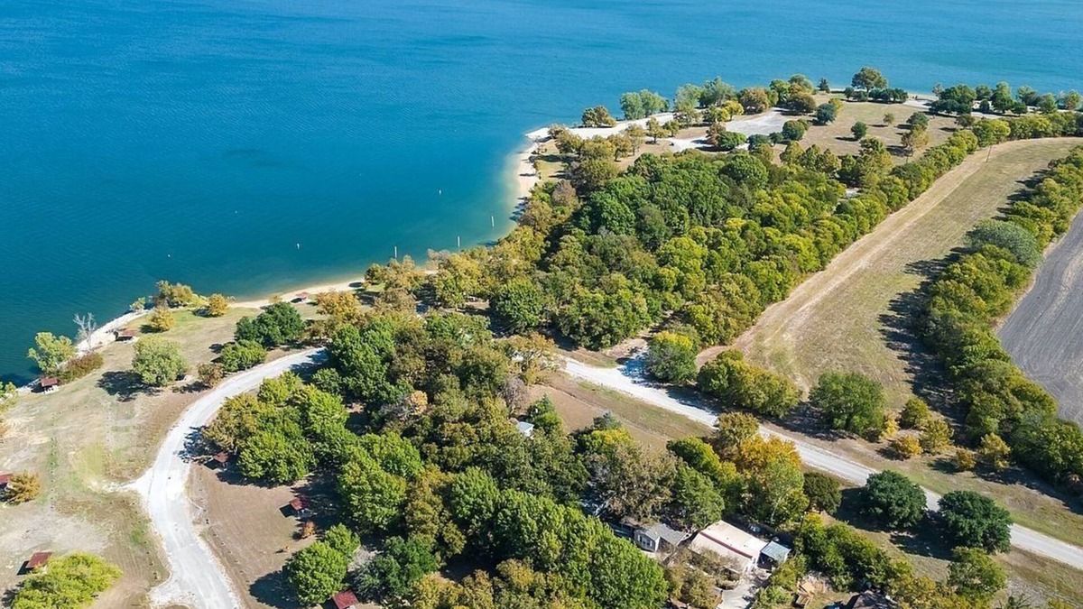 Wylie House | Breezy lake Lavon Cabin