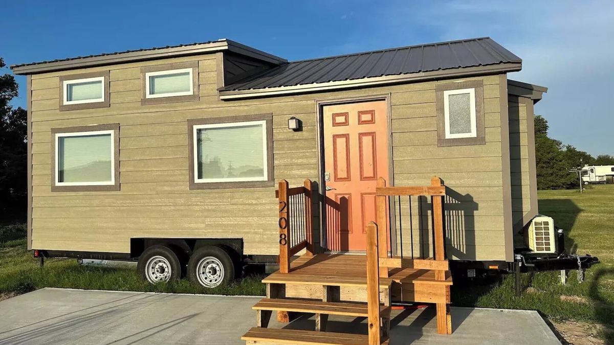 Rush Center House | Brent & Jean’s Tiny house