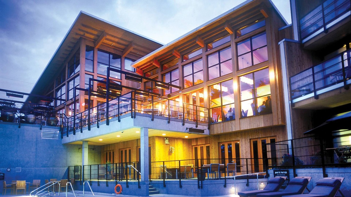 Brentwood Bay Hotel | Brentwood Bay Resort & Spa
