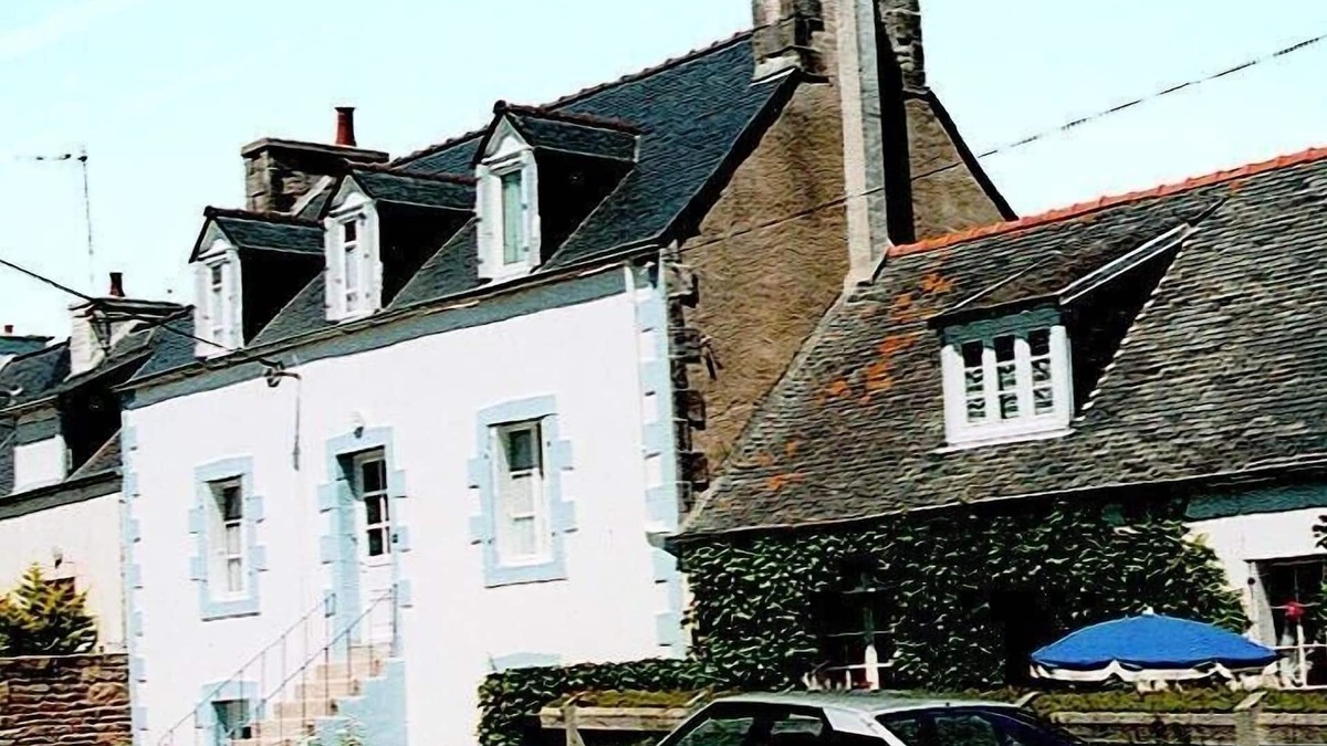 Locquirec House | Breton fisherman's house with direct access to the sandy beach, beautiful sea view