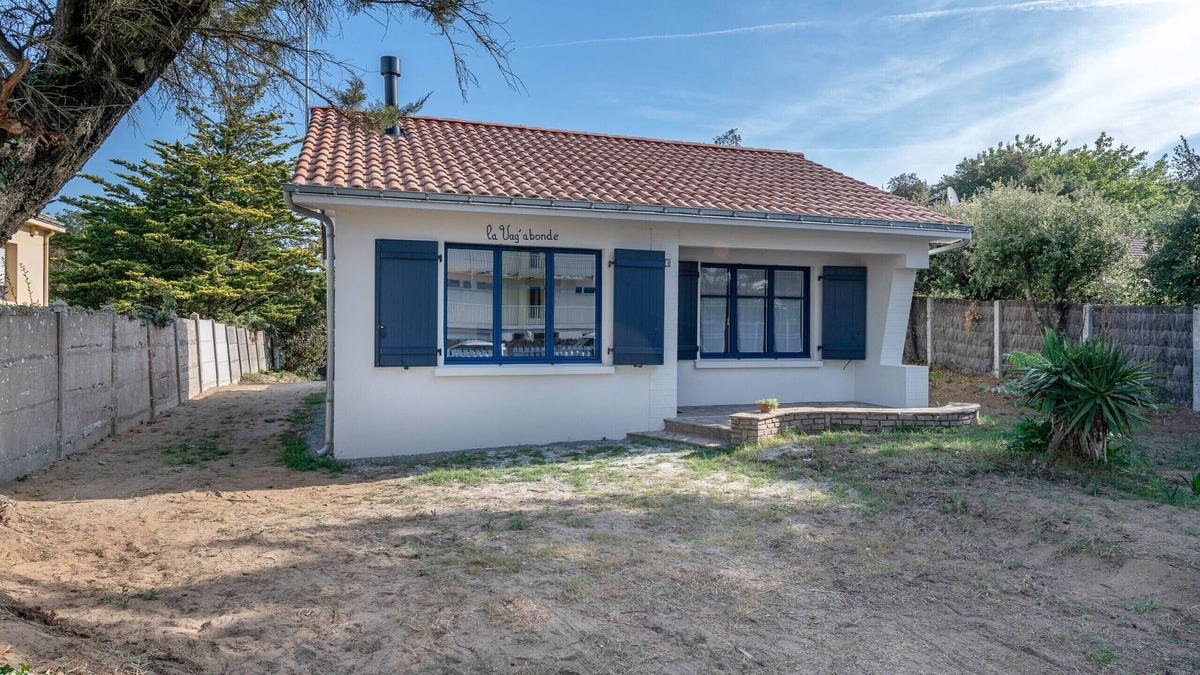 Saint-Brevin-les-Pins Ski Chalet | Brévinoise for 6 people 100m from the beach