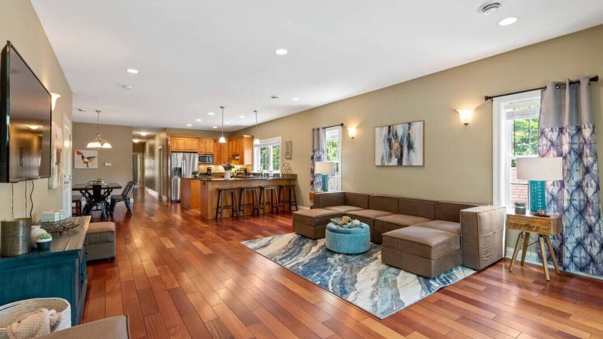 Brewers Hill Condo | Brewers Hill Belle, 2 bed, 2 bath, & balcony