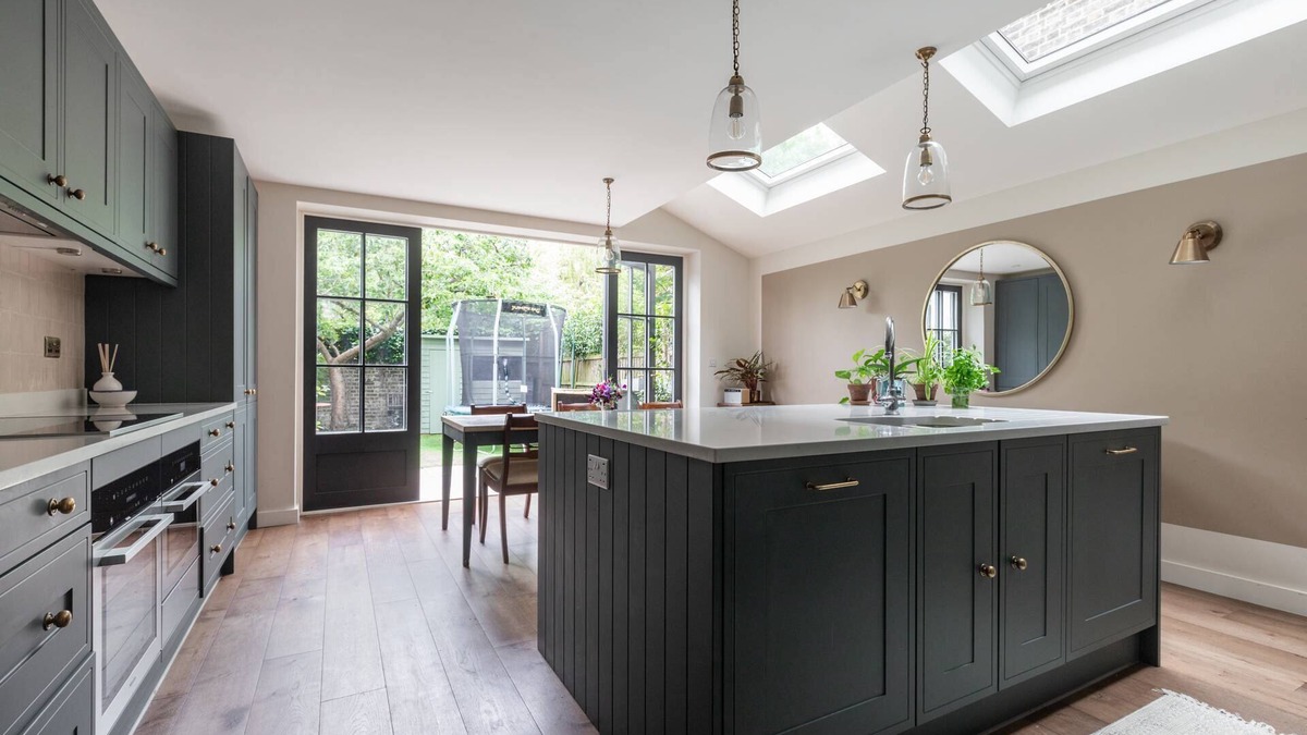 North Kensington Apartment | Brewster Gardens III by onefinestay