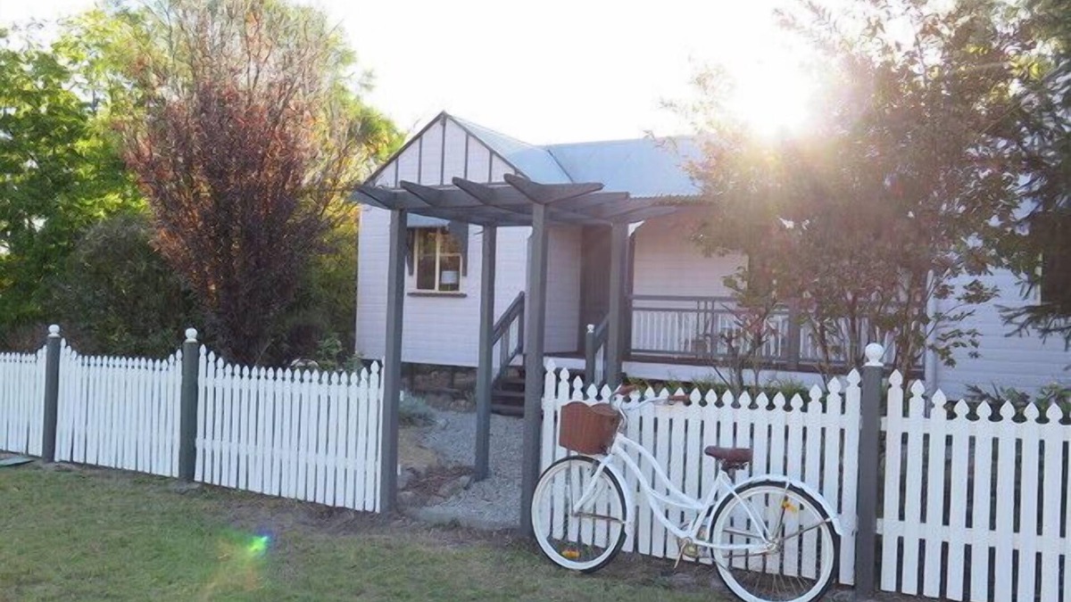 Stanthorpe Cottage | Briar Rose cottages Mulberry Cottage