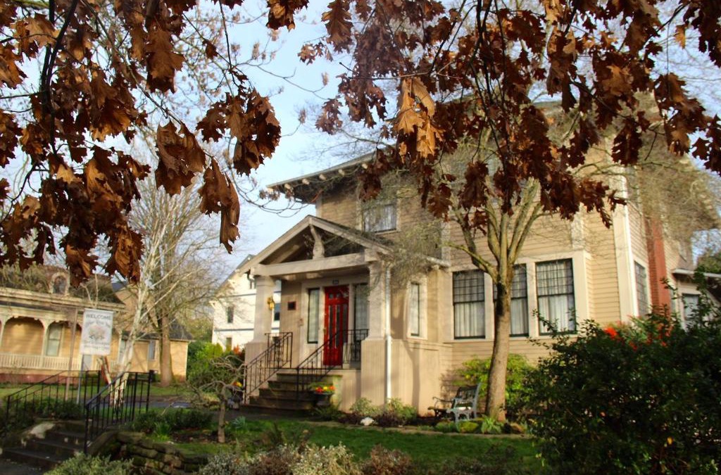 Downtown Vancouver Hotel | Briar Rose Inn Vancouver WA USA