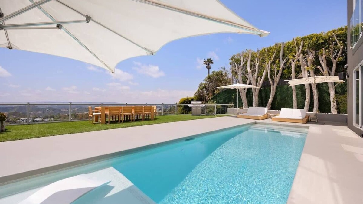 Hollywood Hills House | Briarcrest Estate | The Perfect Beverly Hills Private View Estate