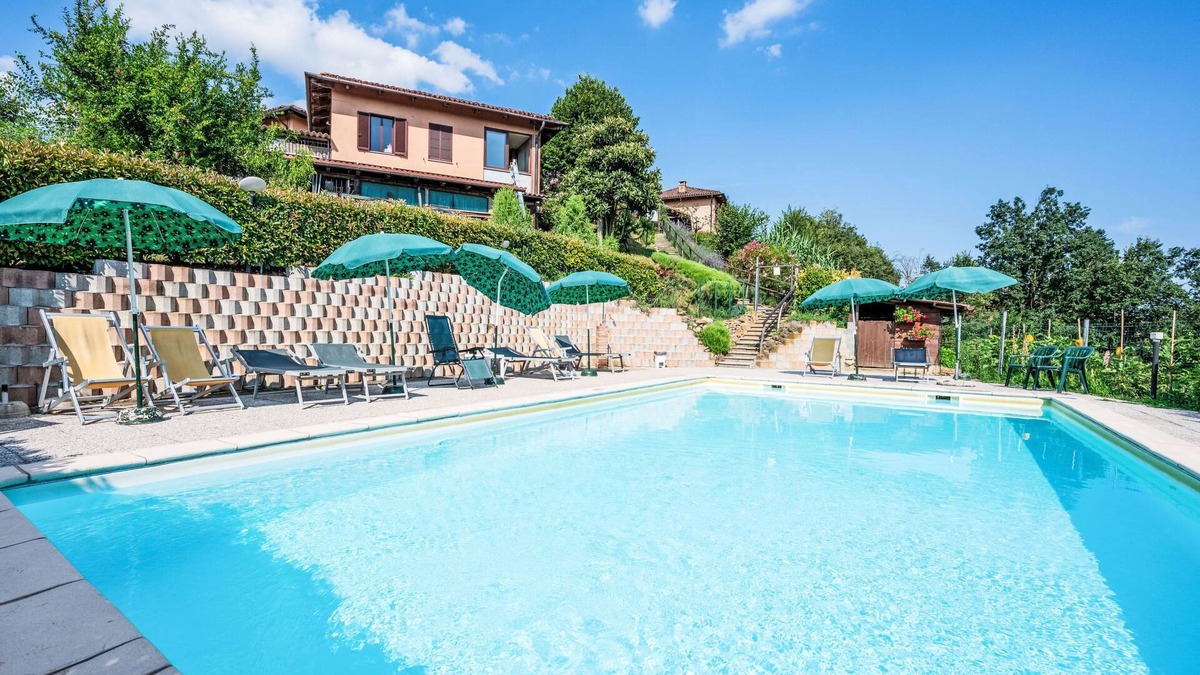 Collina del Negro House | Bricco dei Ciliegi by Interhome
