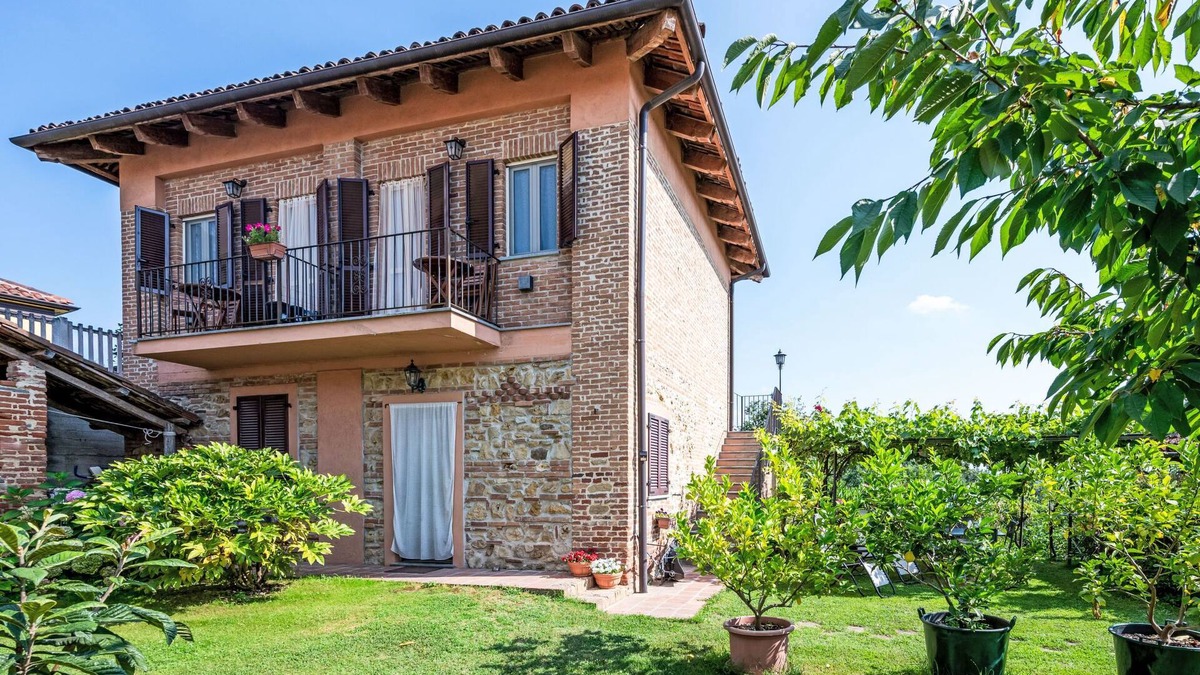 Collina del Negro Apartment | Bricco dei Ciliegi by Interhome