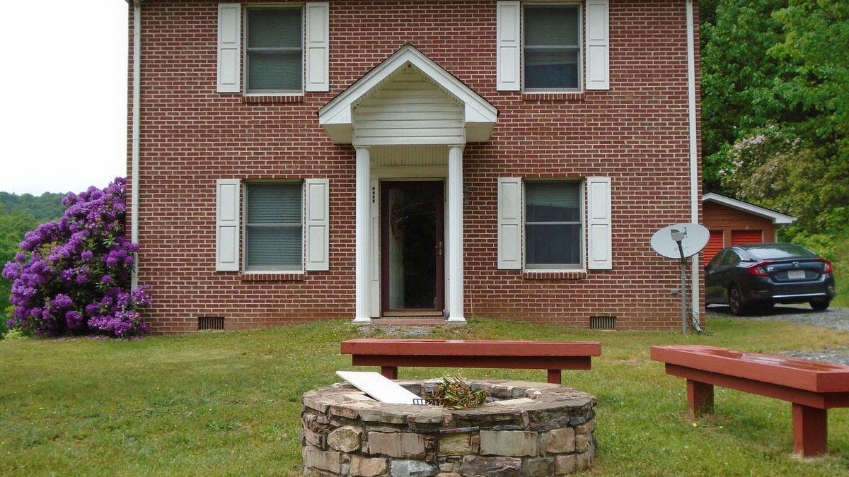 Marion Cottage | Brick cottage near Hungry Mother, Mt. Rogers