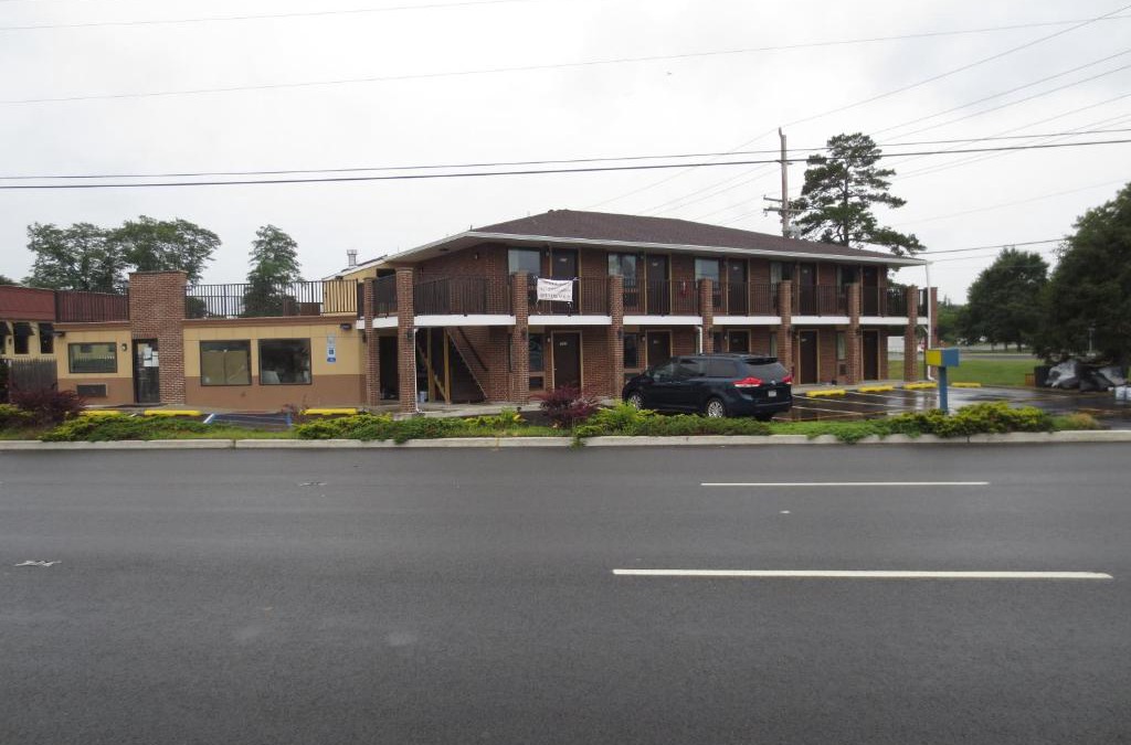 Brick Hotel | Brick Motor Inn