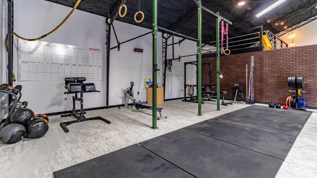 Tontitown House | Bricktown Barbell Loft