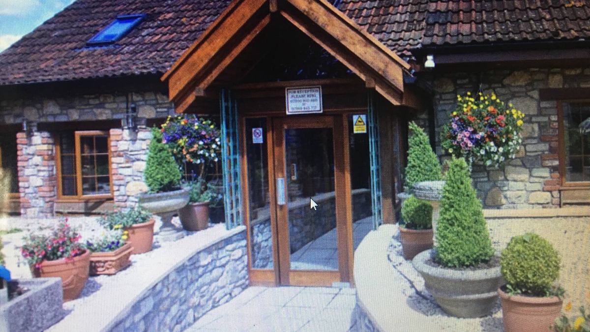 Barrow Gurney House | Bridge Farm Guesthouse