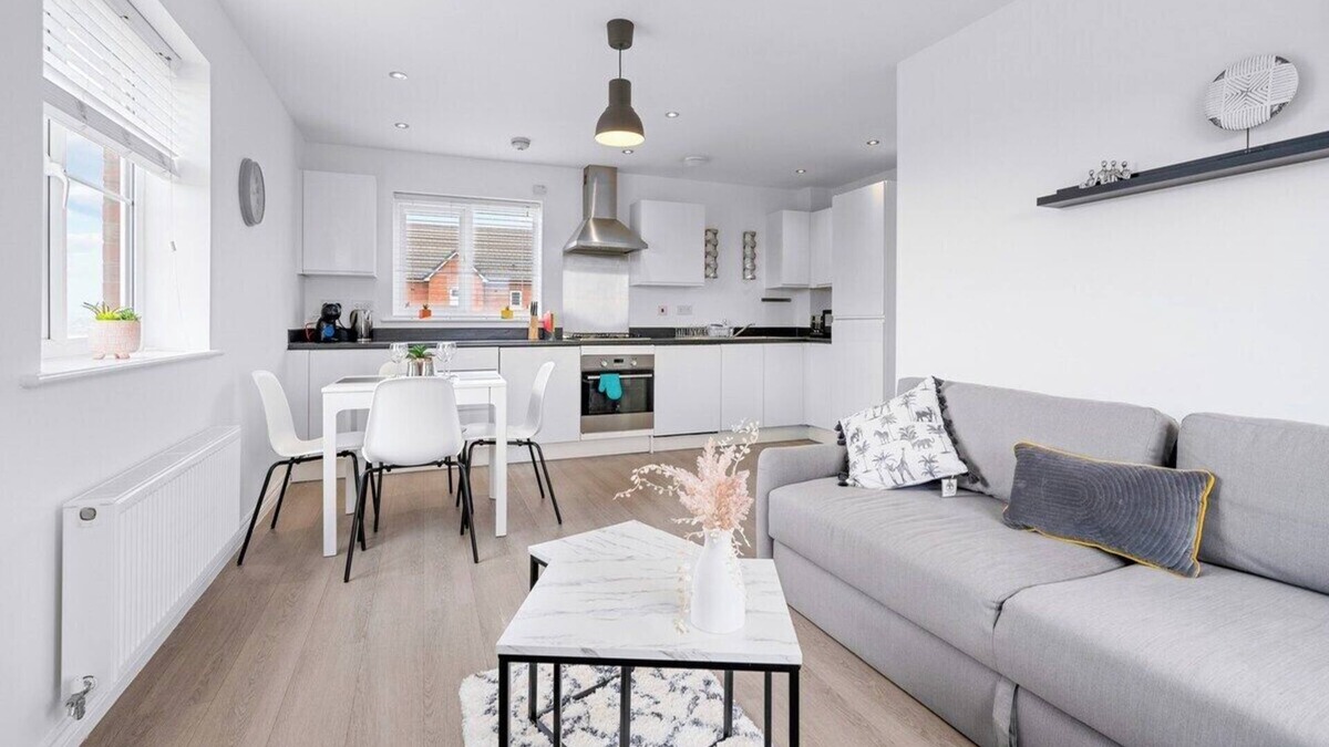 Newport Apartment | Bridge House by Tŷ SA