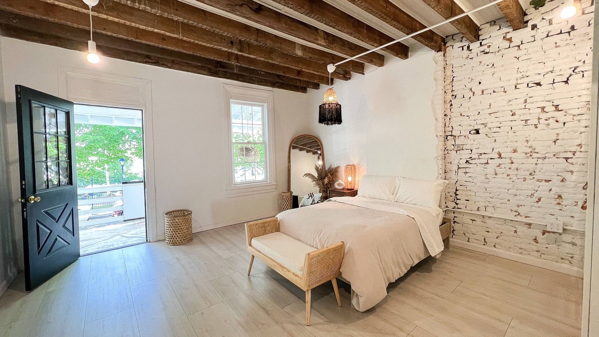 Phoenixville Apartment | Bridge Street Luxury Boho Studio | Balcony