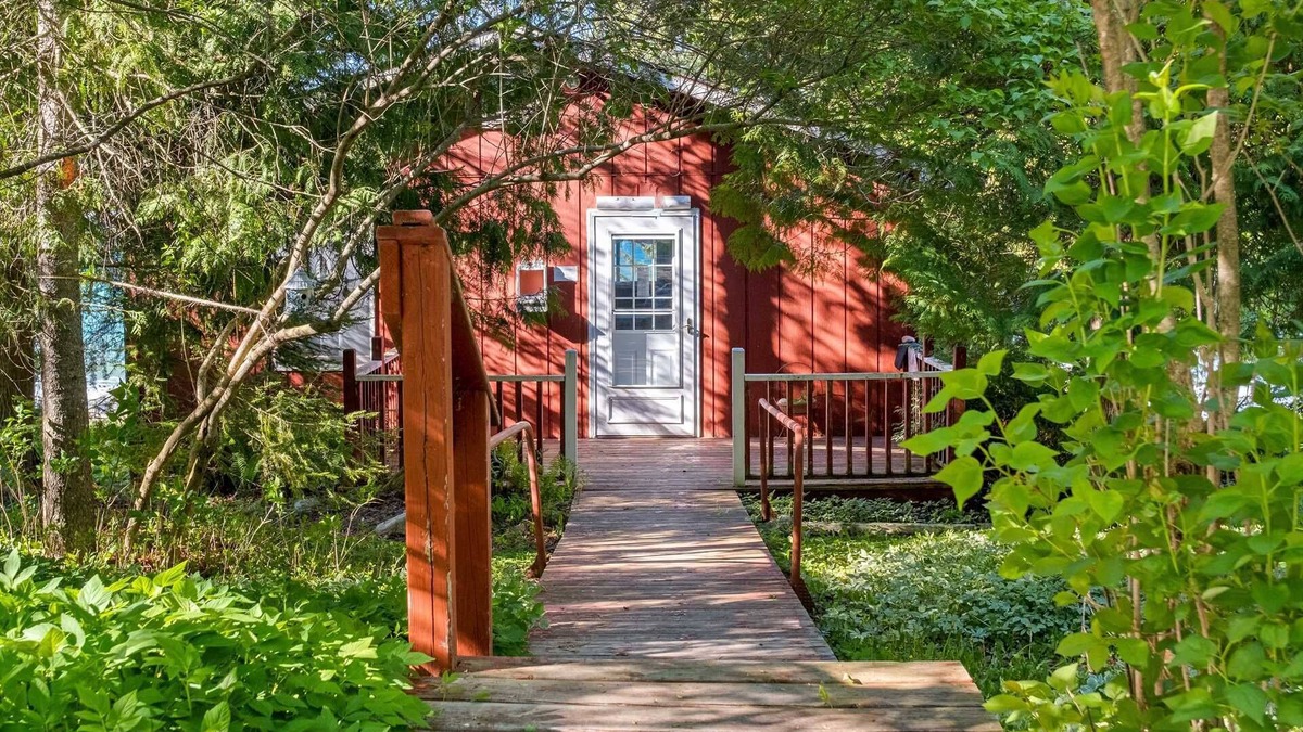 Mackinaw City Cottage | Bridge View Too! on Lake Michigan