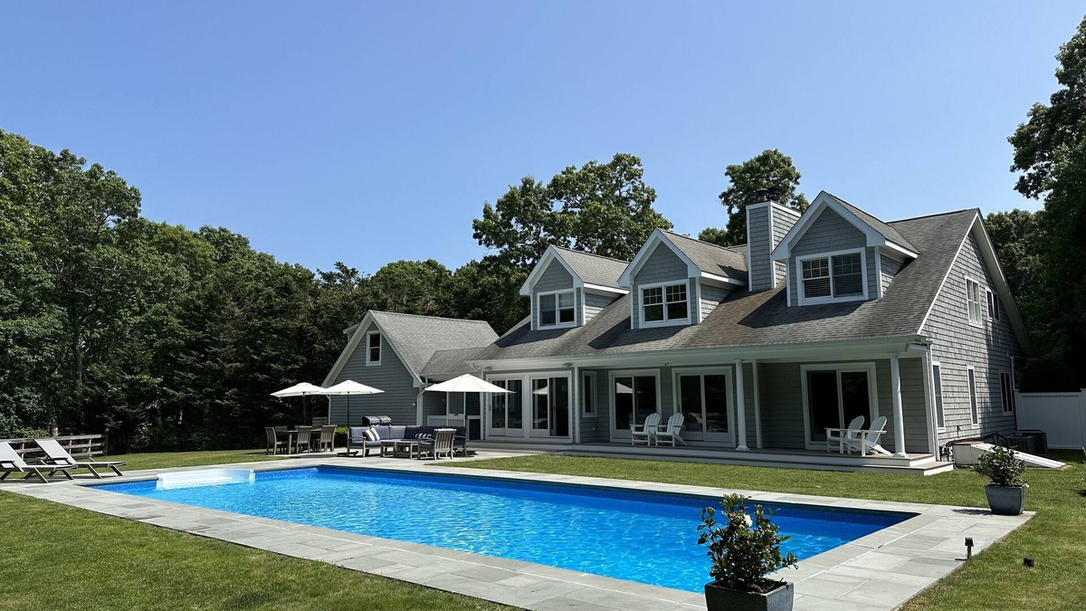 Bridgehampton House | Bridgehampton Home, Perfect for Families, Large Beautiful Secluded Pool