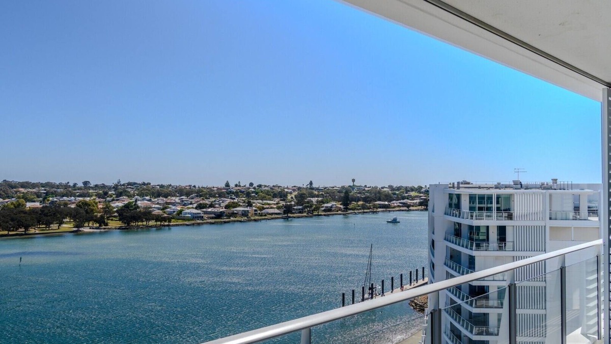 Mandurah Apartment | Bridgepoint 1105 - 3 Bedroom Apartment
