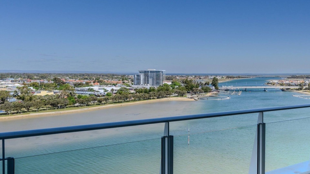 Mandurah Apartment | Bridgepoint 1303 - 2 Bedroom Apartment
