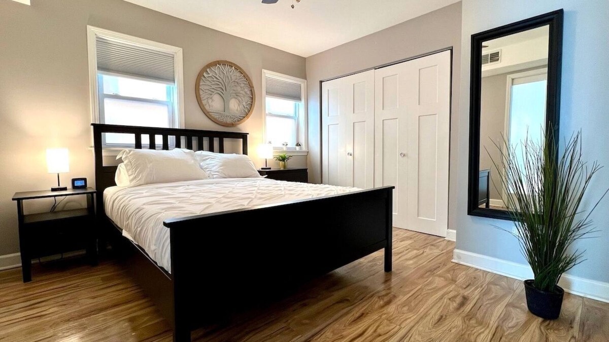 Bridgeport Apartment | Bridgeport Place -free parking, McCormick-Sox Park