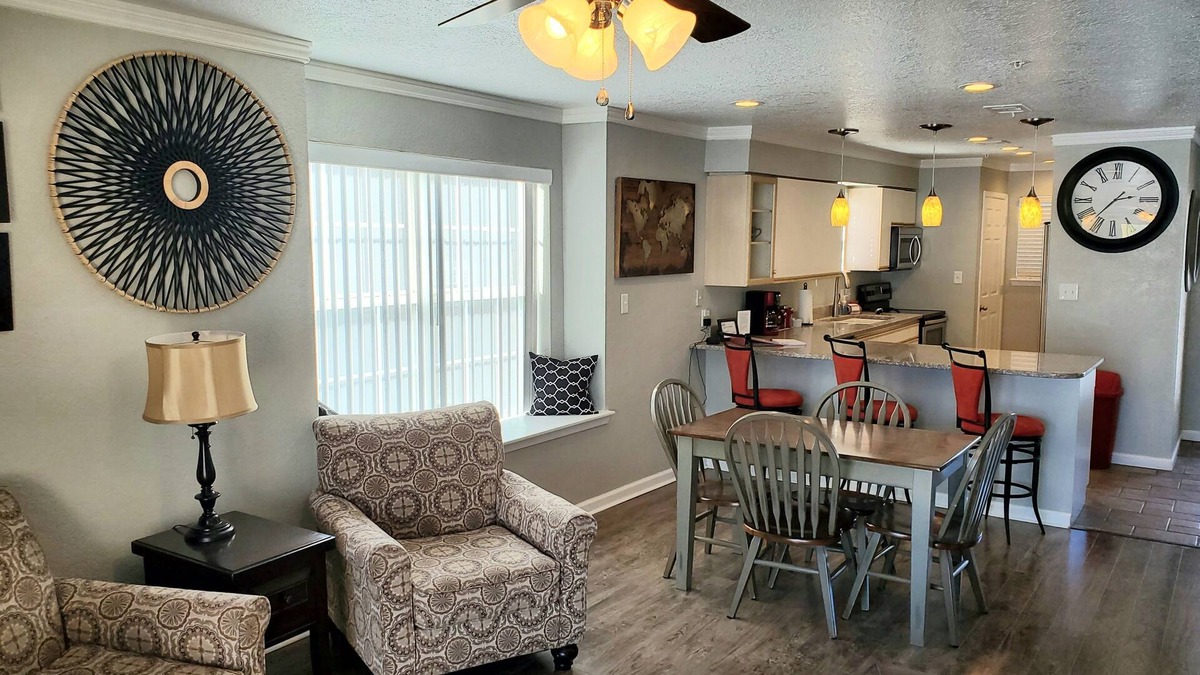Branson Condo | Bridging the gap between convenience and luxury! No stairs! Family-friendly!